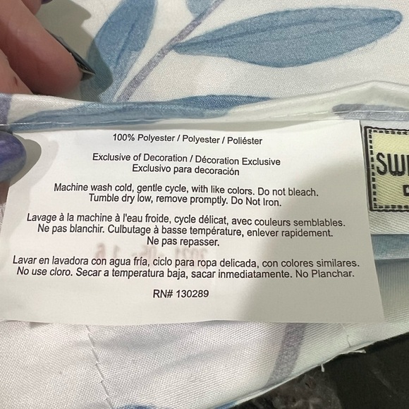 Boho bath set - Floral Shower Curtain, liner w/ hooks & window valance - Picture 10 of 14